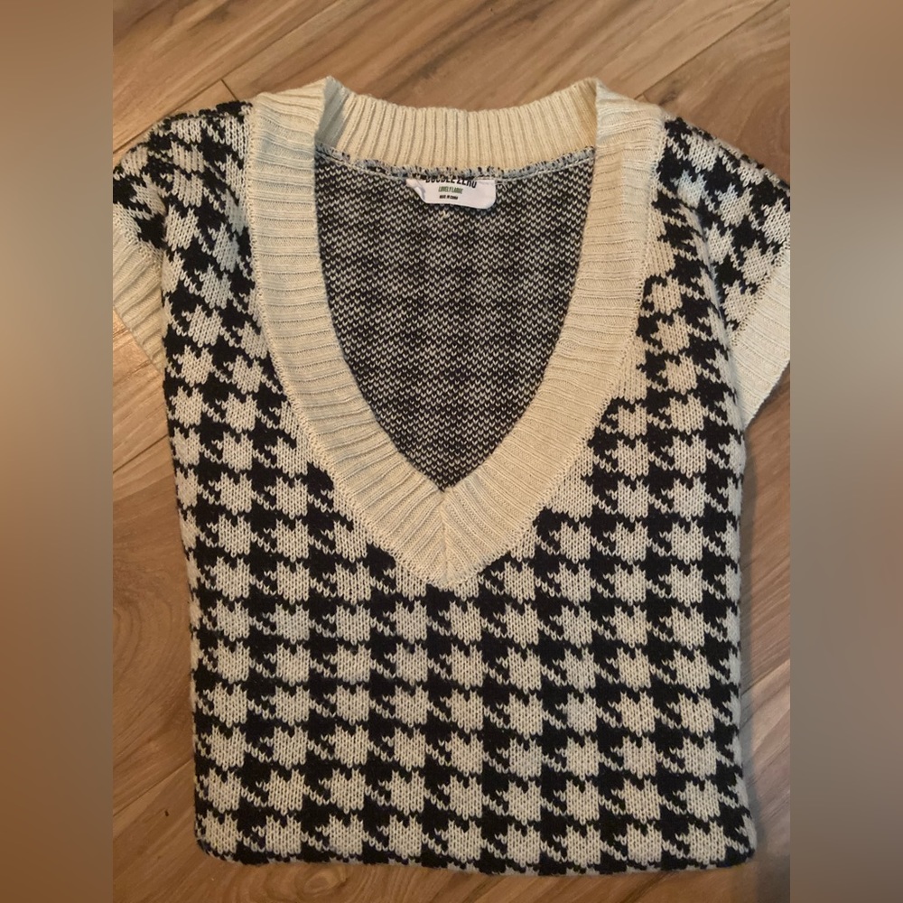 Gingham sweater vest